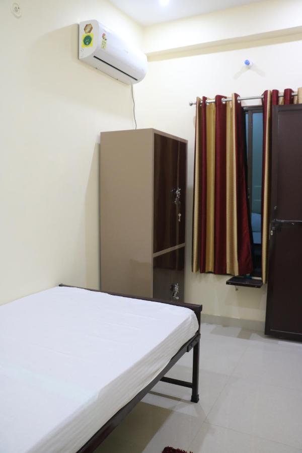 Saraswati Palace Varanasi Esterno foto