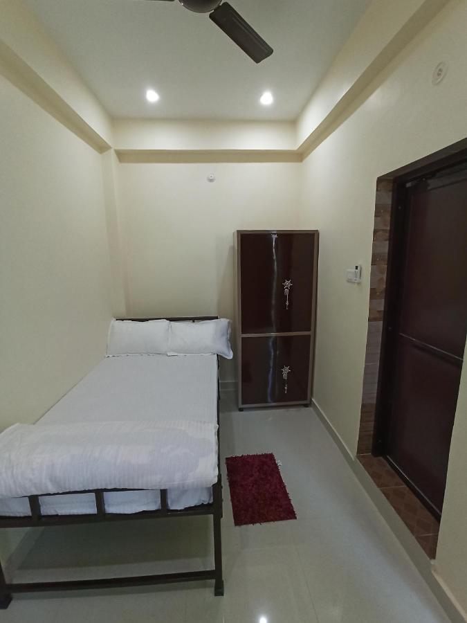 Saraswati Palace Varanasi Esterno foto